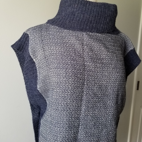 Ten Thousand Villages Urban Peasant Alpaca Tunic Poncho - Picture 2 of 11